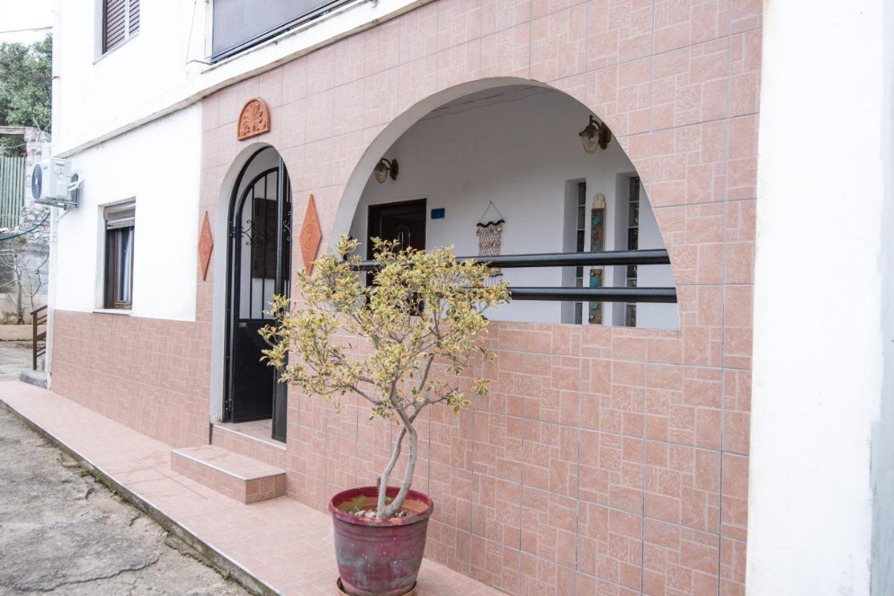 Just Near The Beach! Vintage Big Lovely House Kalyves Exterior photo